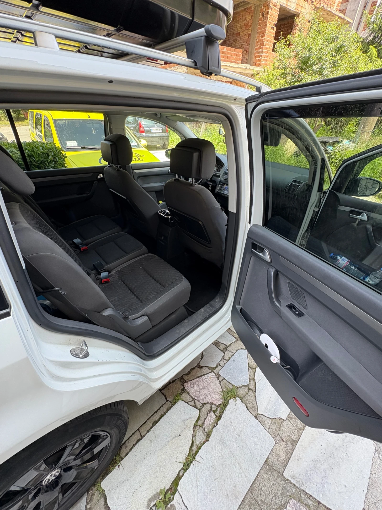 VW Touran, снимка 9 - Автомобили и джипове - 53779666