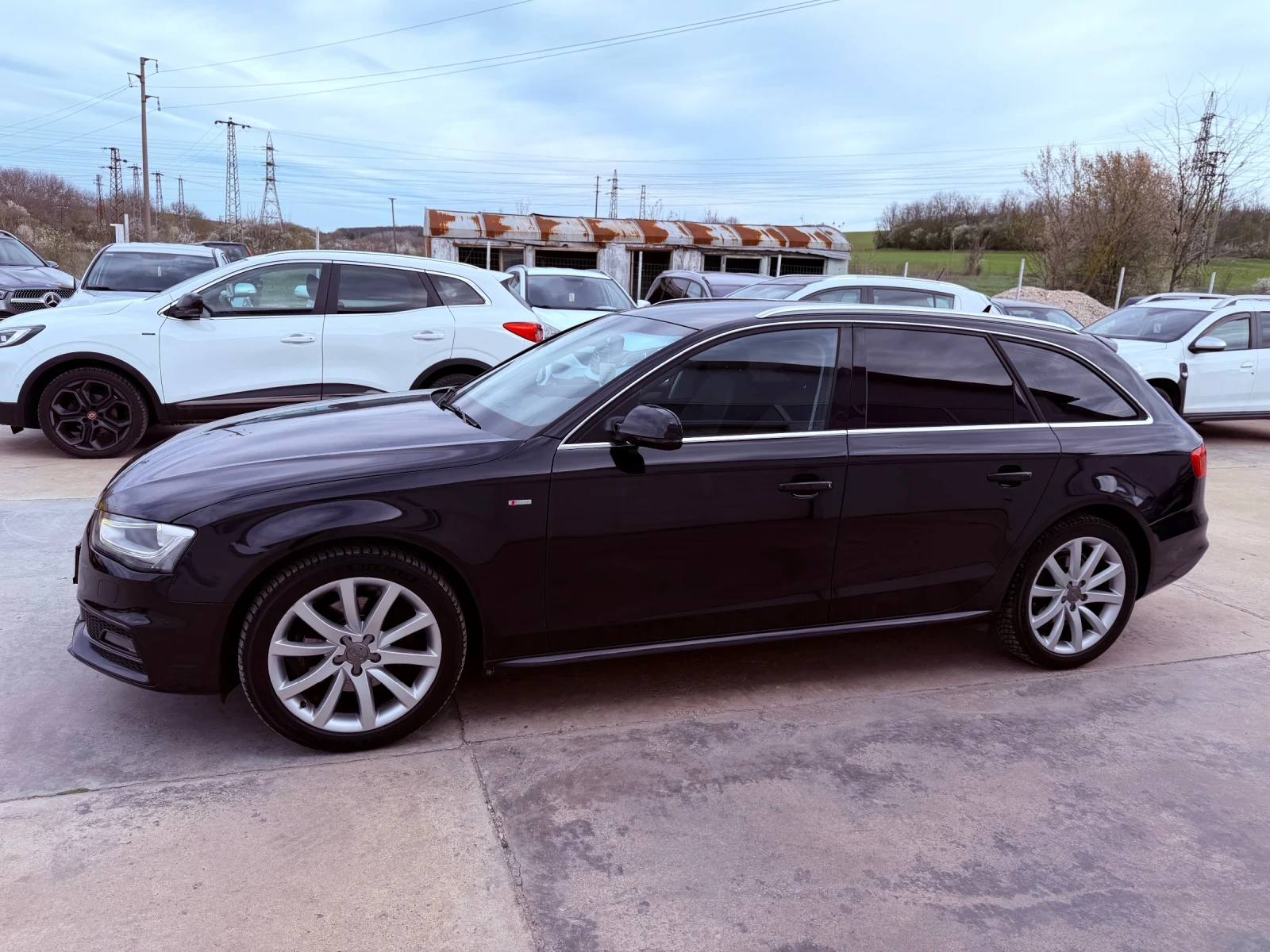 Audi A4 2.0tdi 177k.c * S-LINE* Quattro* Navi* LED* , снимка 3 - Автомобили и джипове - 54130215