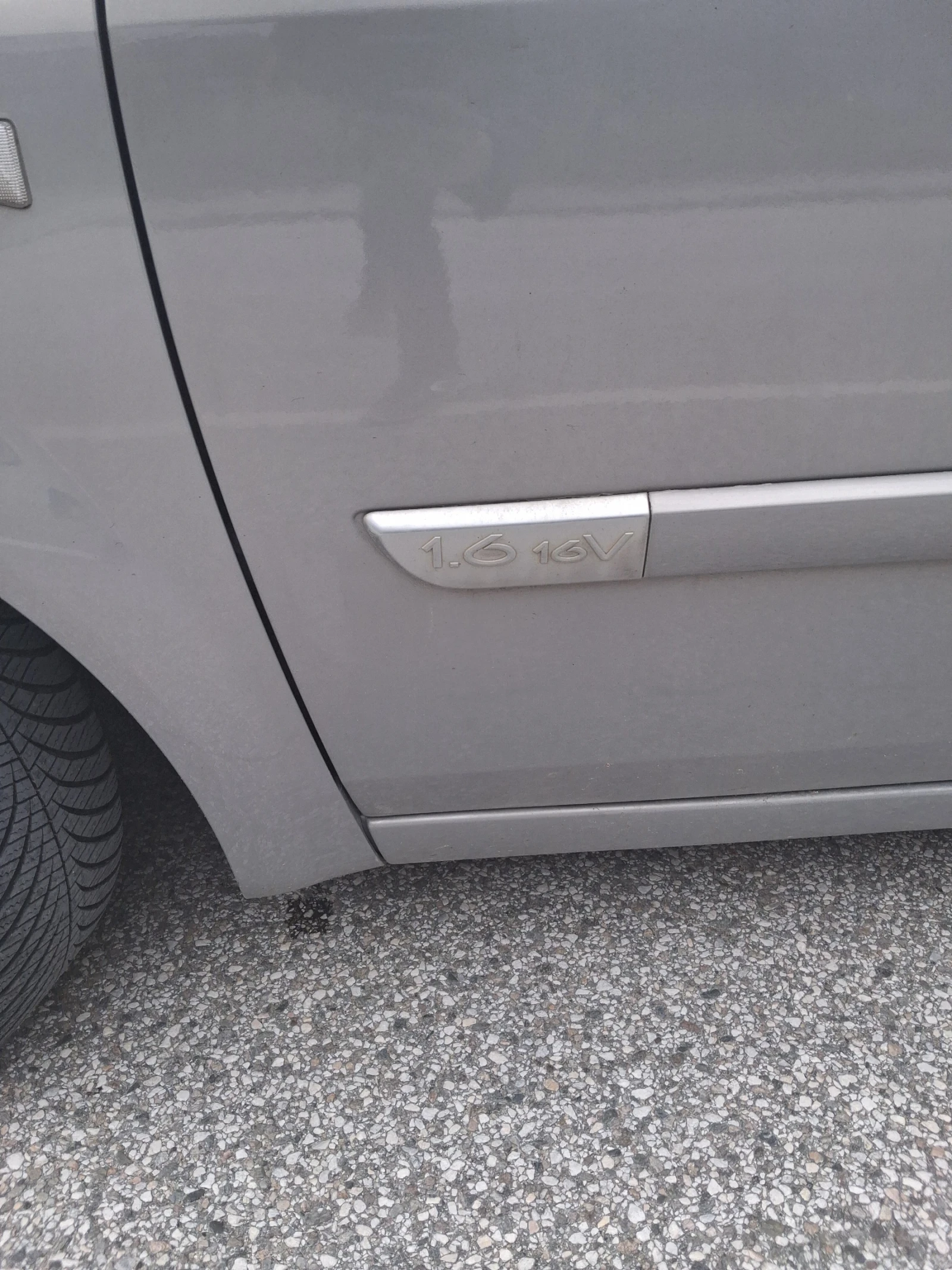 Renault Scenic 1, 6 бензин, снимка 6 - Автомобили и джипове - 54172463