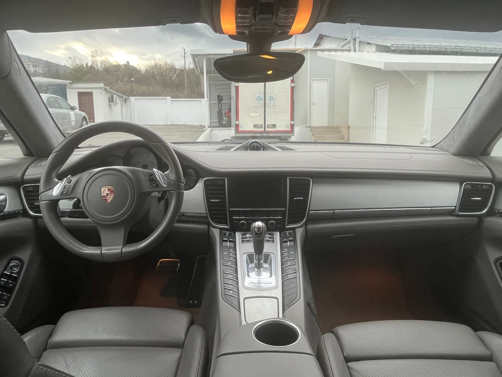 Porsche Panamera 4S 4.8/Sport Chorno/149k km, снимка 10 - Автомобили и джипове - 54229609