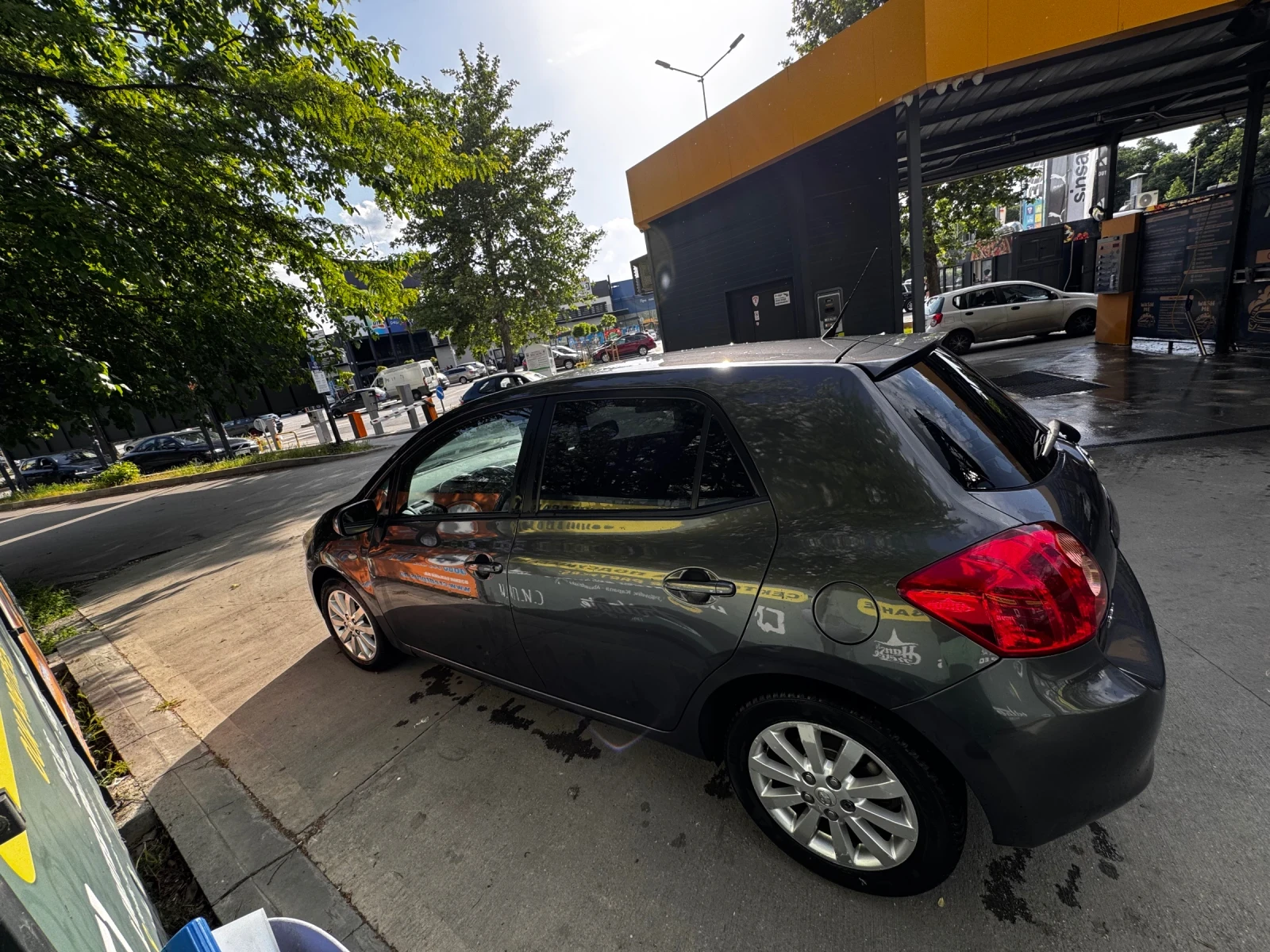 Toyota Auris 1.4, снимка 5 - Автомобили и джипове - 54511396