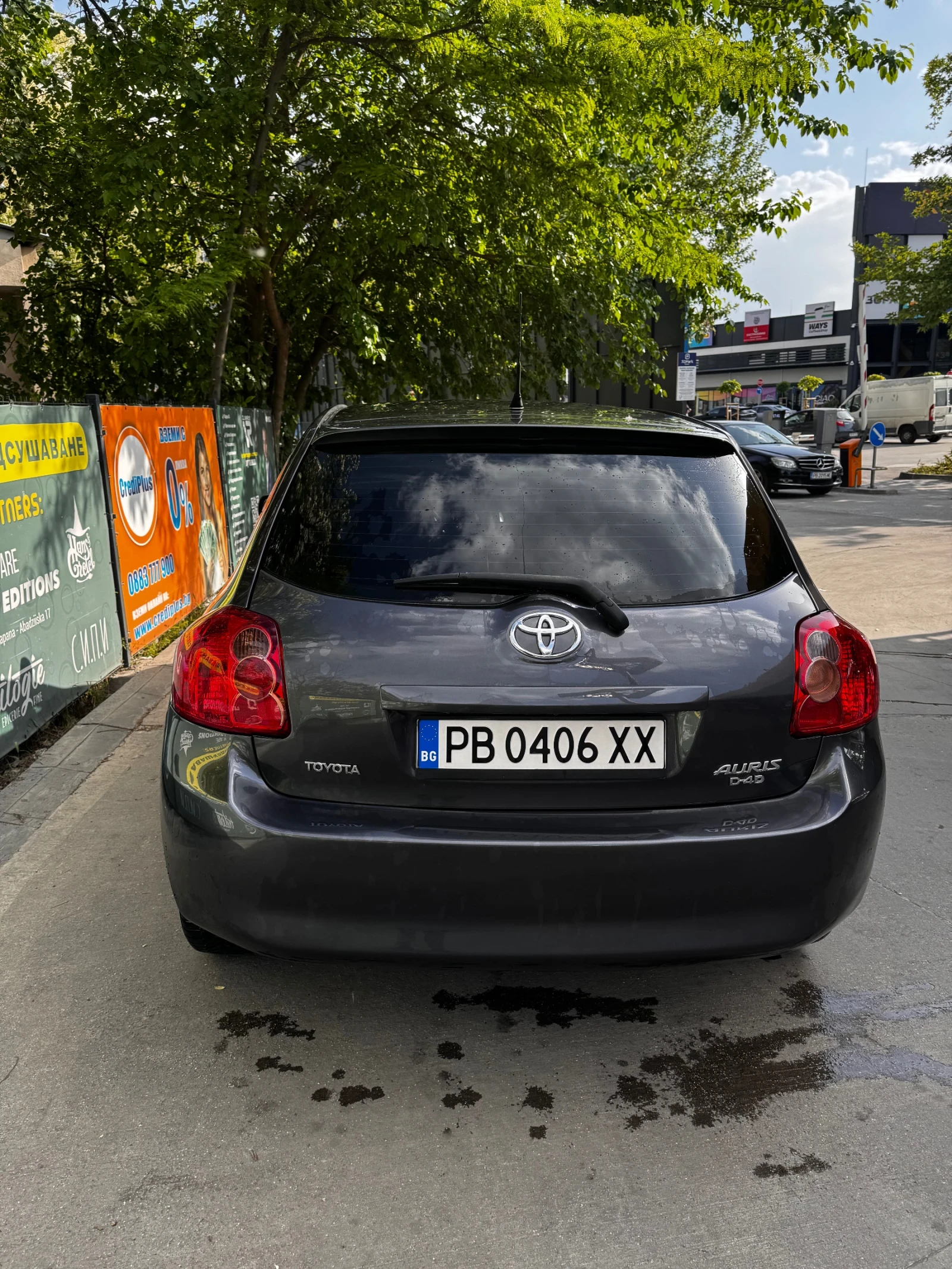 Toyota Auris 1.4, снимка 4 - Автомобили и джипове - 54511396