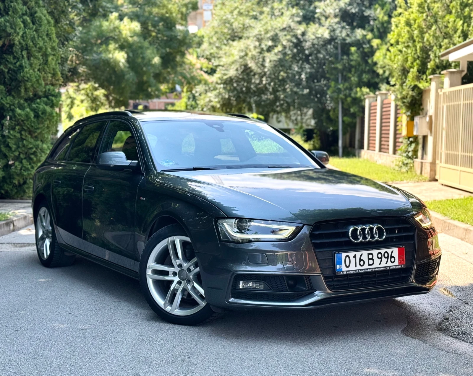 Audi A4 3.0TDi* 204* Sline* PANORAMA* ДИСТРОНИК* РЕАЛНИ КМ