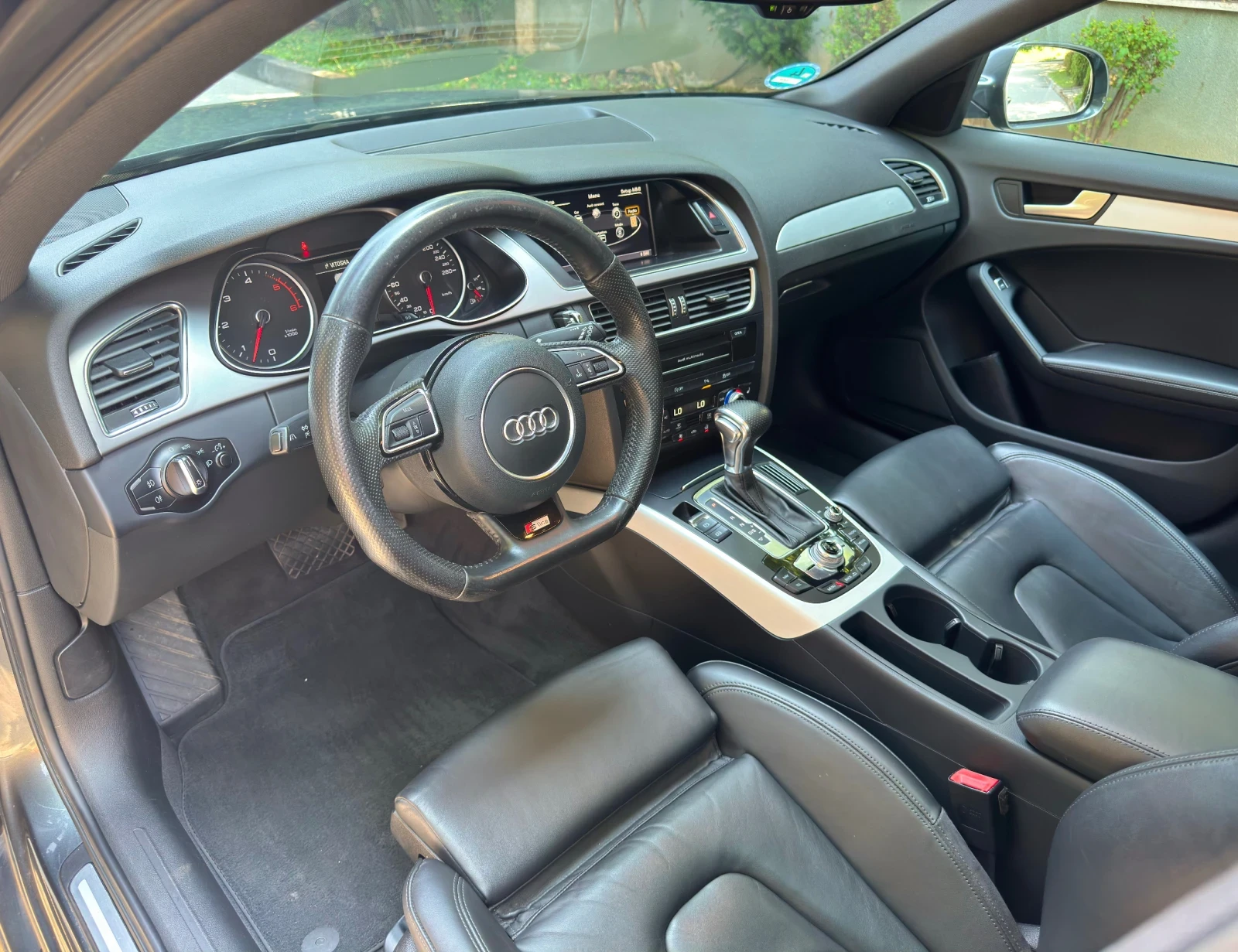 Audi A4 3.0TDi* 204* Sline* PANORAMA* ДИСТРОНИК* РЕАЛНИ КМ, снимка 7 - Автомобили и джипове - 55212678