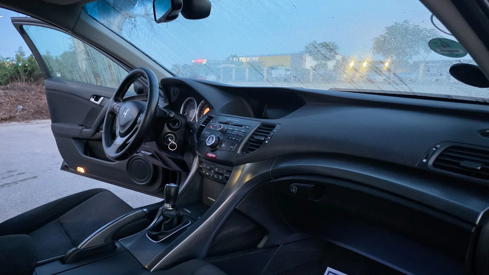 Honda Accord УНИКАТ, снимка 10 - Автомобили и джипове - 55678055