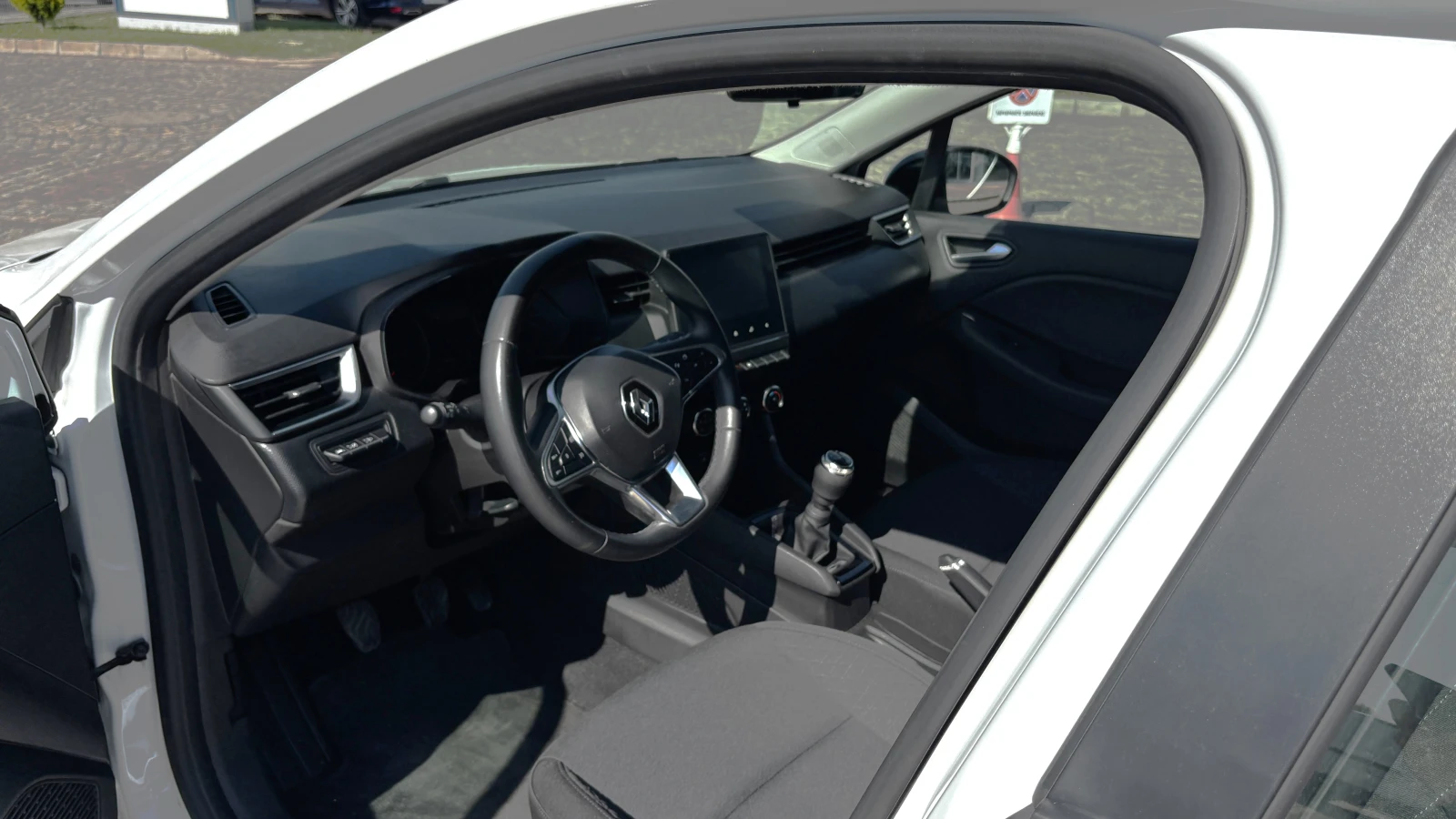 Renault Clio 1.0TCe/ 90 к.с, снимка 11 - Автомобили и джипове - 55834391