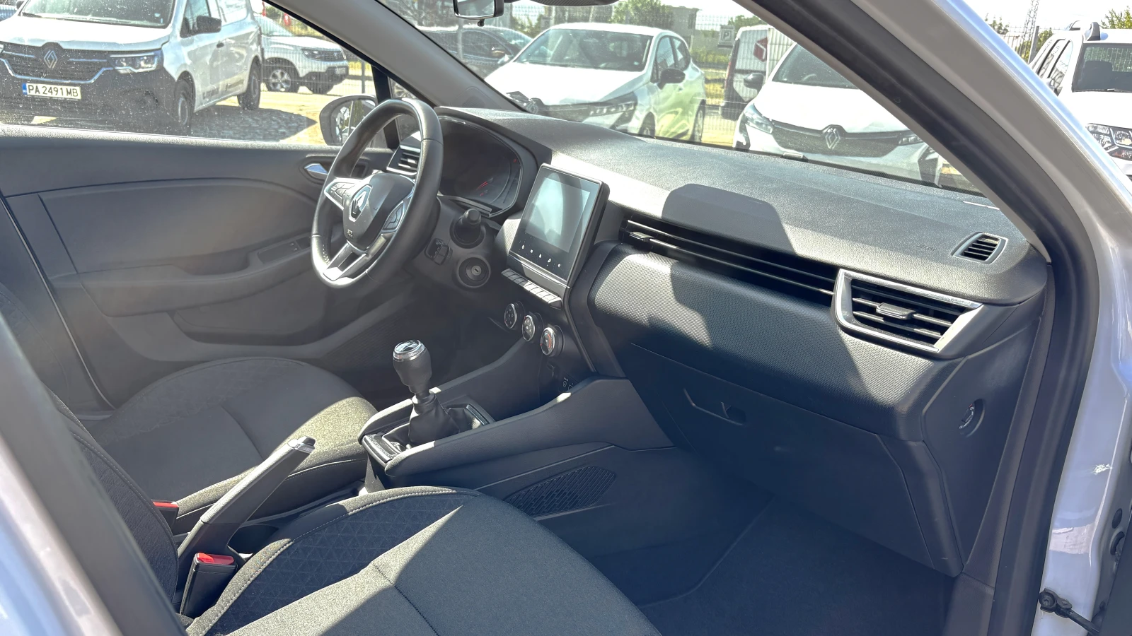 Renault Clio 1.0TCe/ 90 к.с, снимка 14 - Автомобили и джипове - 55834391