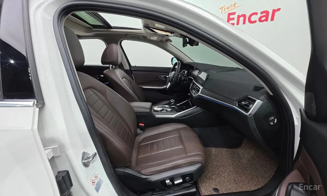 BMW 330 i xDrive LUXURY| HAR/KAR| HUD| 360| DIS| 2 ����� | Mobile.bg � ����������� 10