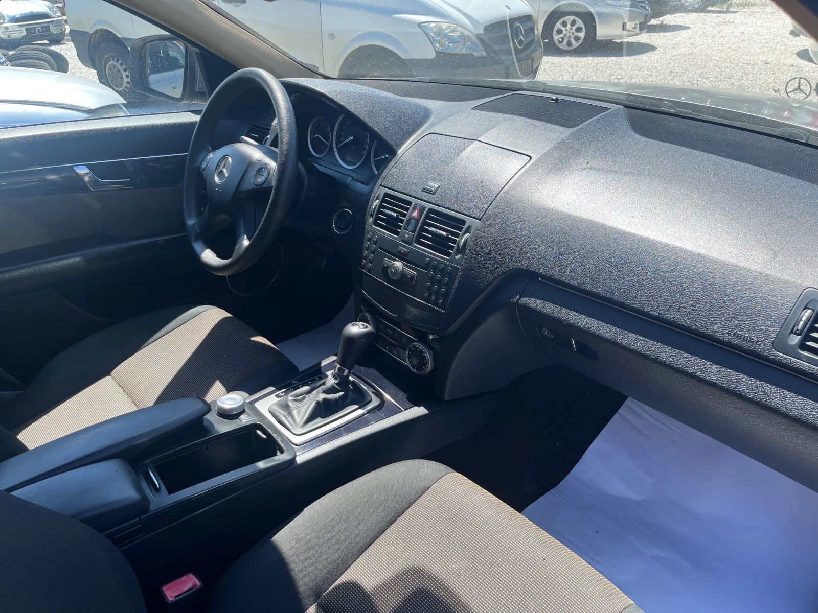 Mercedes-Benz C 200, снимка 14 - Автомобили и джипове - 56568582