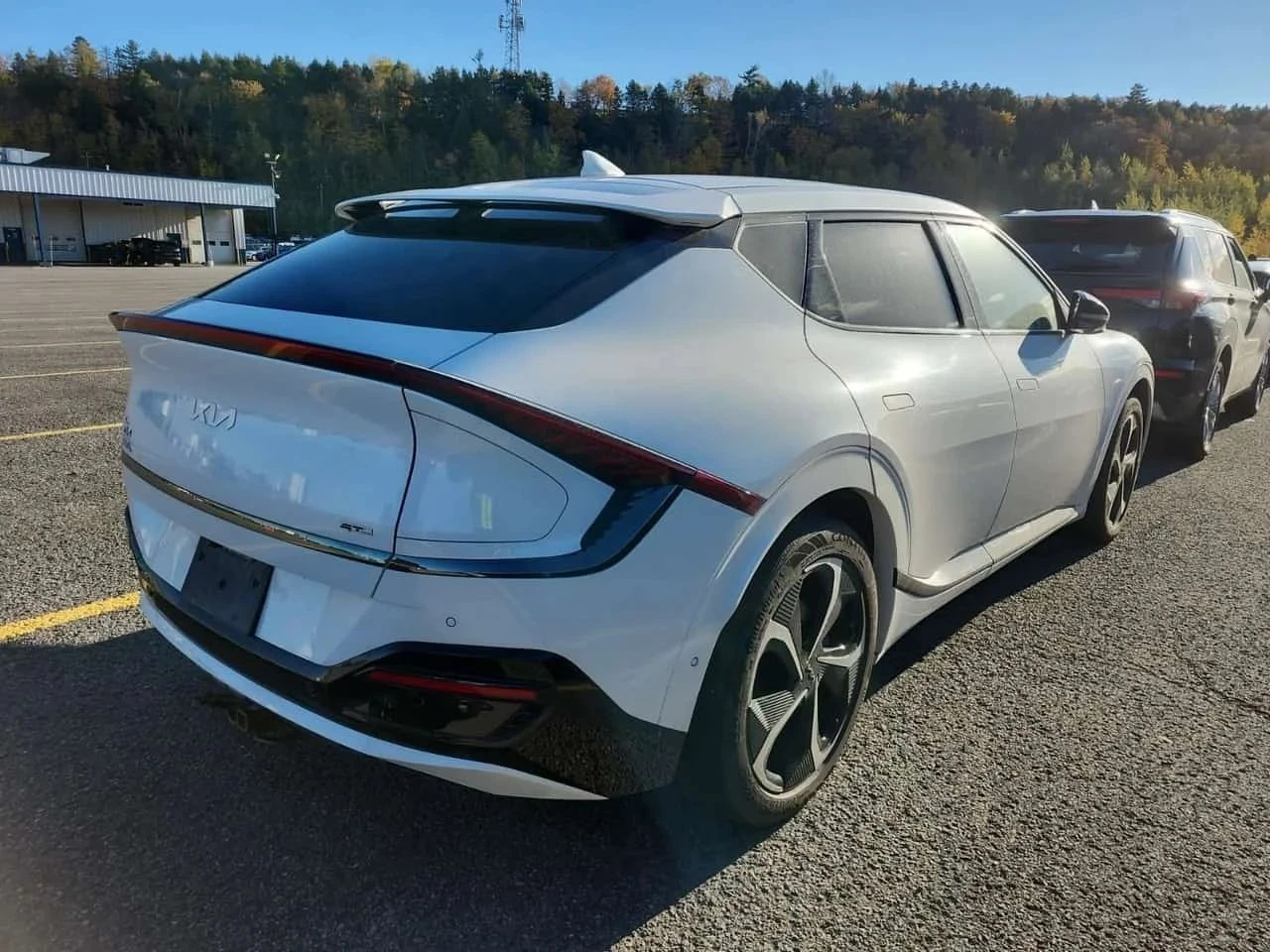 Kia EV6, снимка 2 - Автомобили и джипове - 56687254