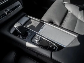 Volvo Xc90 T8-ULTRA/455HP/PANO/HUD/CAM/CARPLAY/H&K/AMBI/165g | Mobile.bg    11