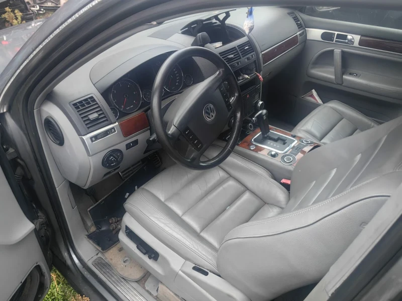 VW Touareg 5.0 , diz, снимка 5 - Автомобили и джипове - 48197631