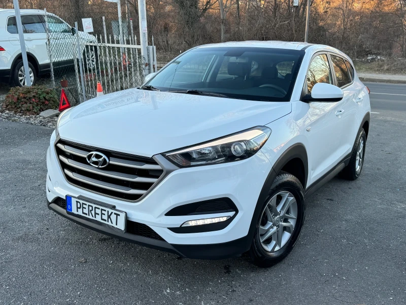 Hyundai Tucson 1.7CRDI, снимка 1 - Автомобили и джипове - 48456199