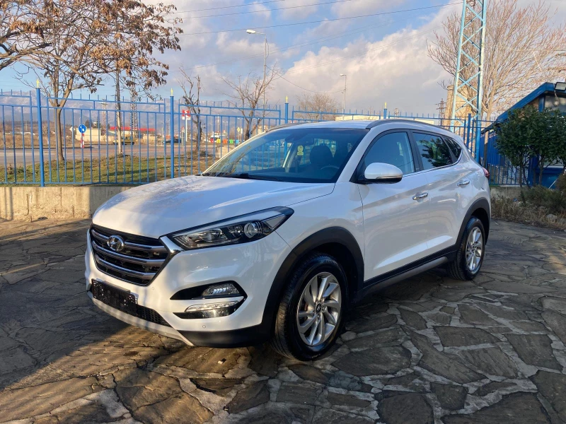 Hyundai Tucson 2, 0CRDi 4X4 KEYLESS НАВИ СЛЕДЕНЕ НА ОСОВА ЛИНИЯ, снимка 1 - Автомобили и джипове - 48706318