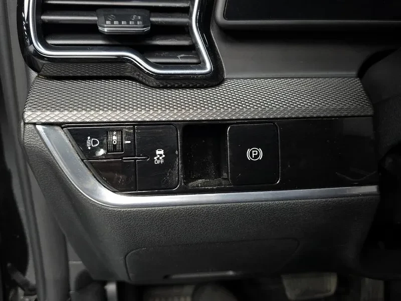 Kia Sportage 2.0 CRDi 4WD, снимка 17 - Автомобили и джипове - 54276429