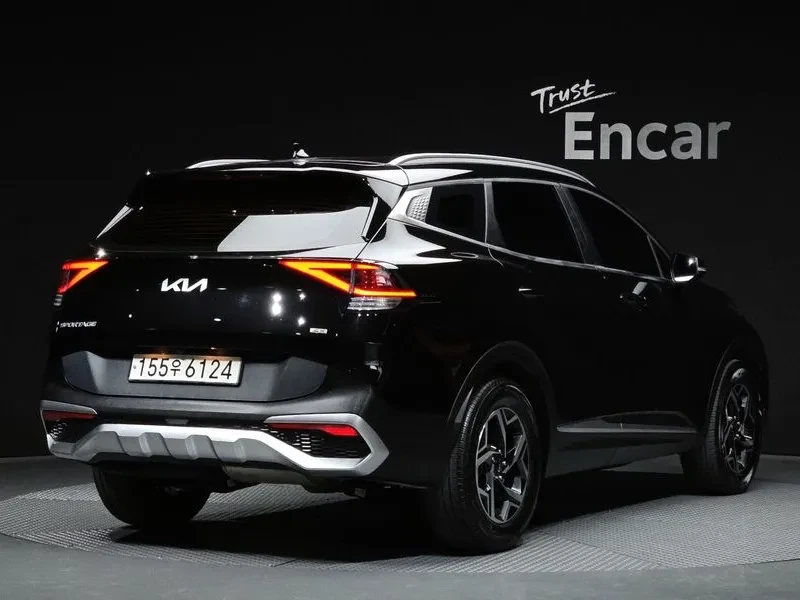 Kia Sportage 2.0 CRDi 4WD, снимка 2 - Автомобили и джипове - 54276429