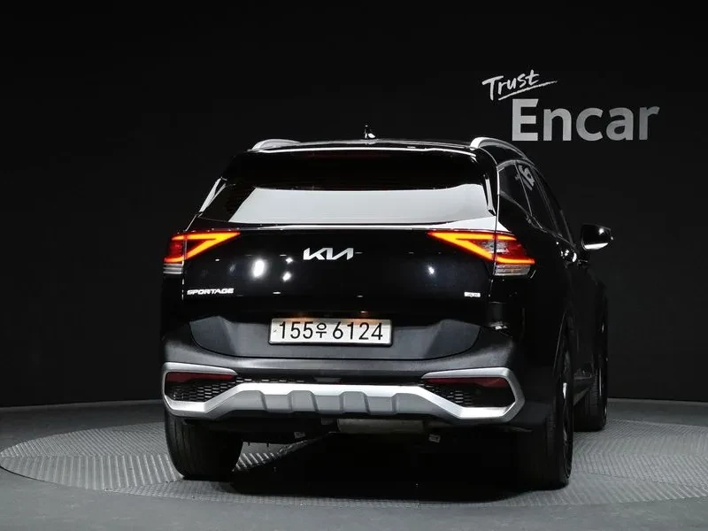 Kia Sportage 2.0 CRDi 4WD, снимка 4 - Автомобили и джипове - 54276429