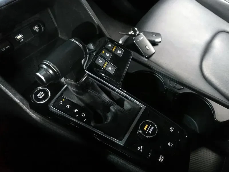 Kia Sportage 2.0 CRDi 4WD, снимка 9 - Автомобили и джипове - 54276429