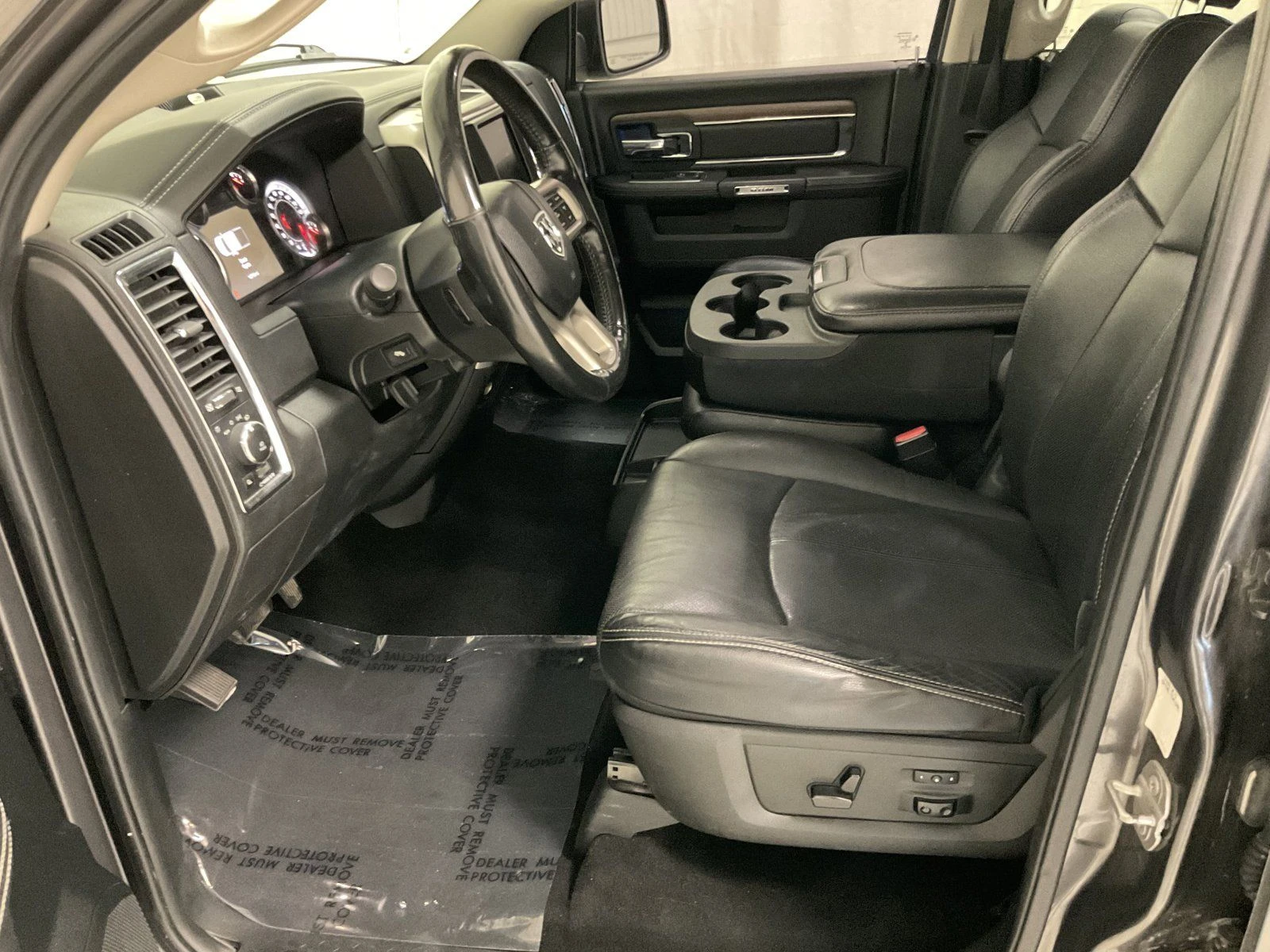 Dodge RAM 1500 Laramie* 5.7 Hemi* 8ZF* Short Bed - изображение 9