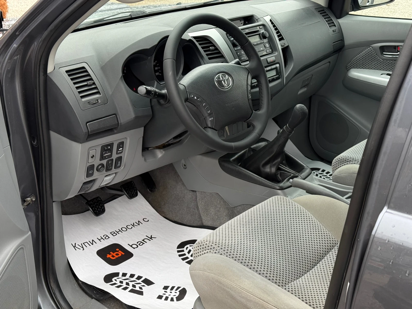 Toyota Hilux 3.0D 171к.с * Климатроник*  - изображение 10