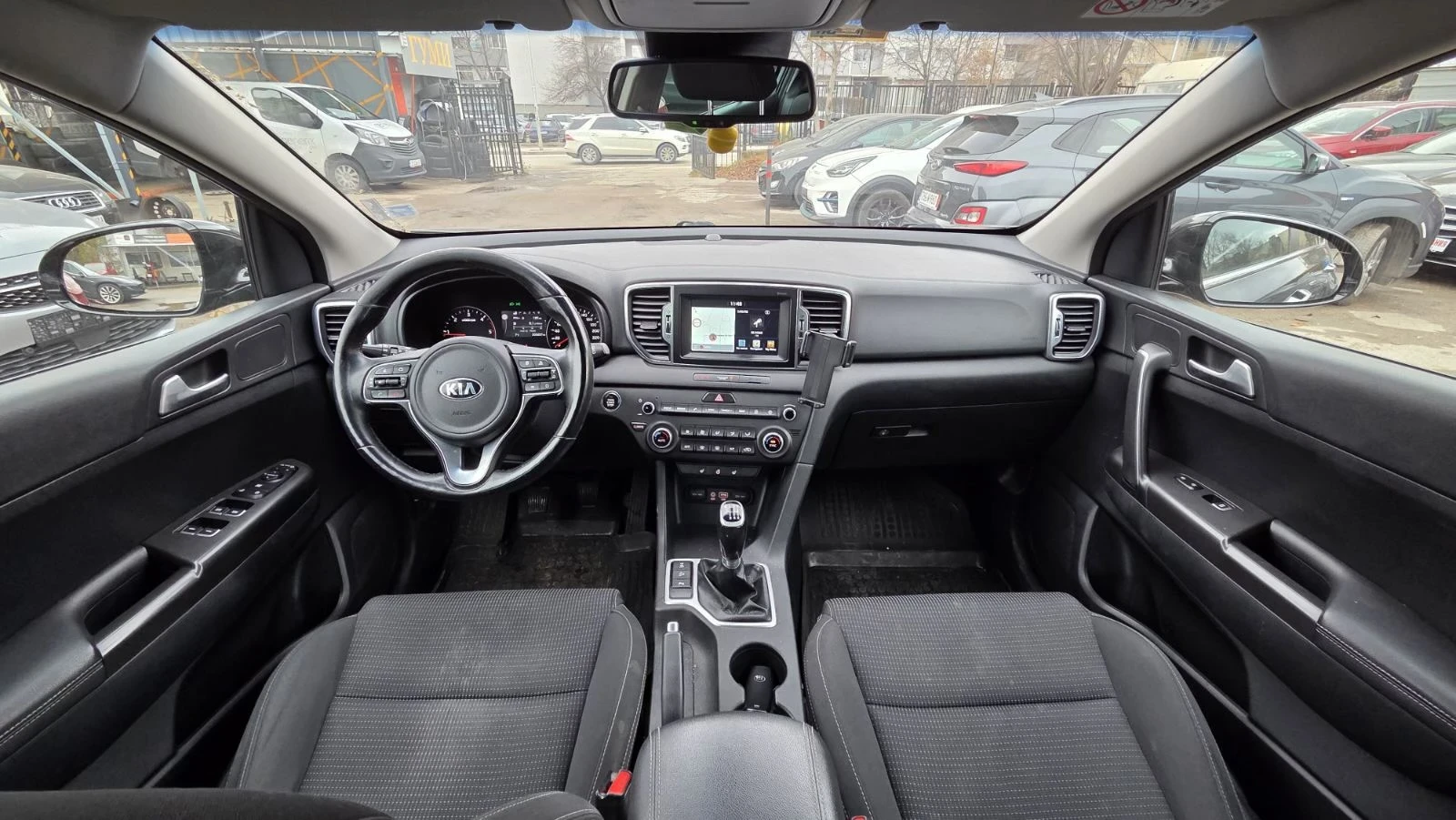 Kia Sportage 2.0 - изображение 8