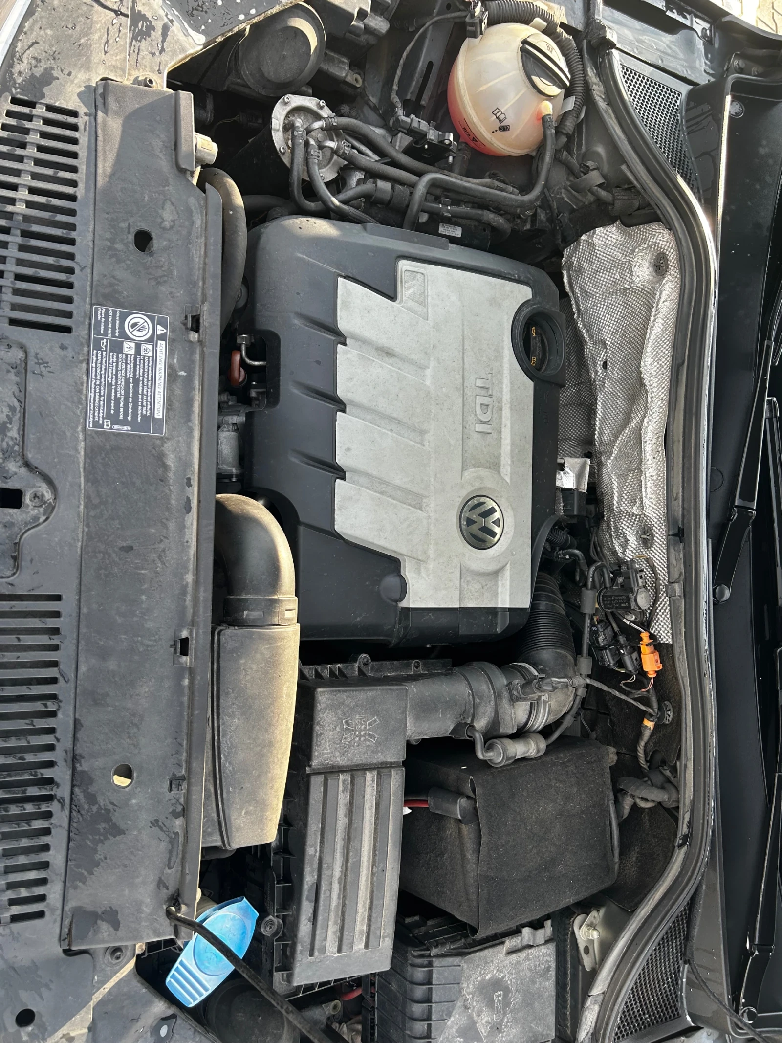 VW Tiguan 2, 0 TDI 4x4 автомат Aisin - изображение 10