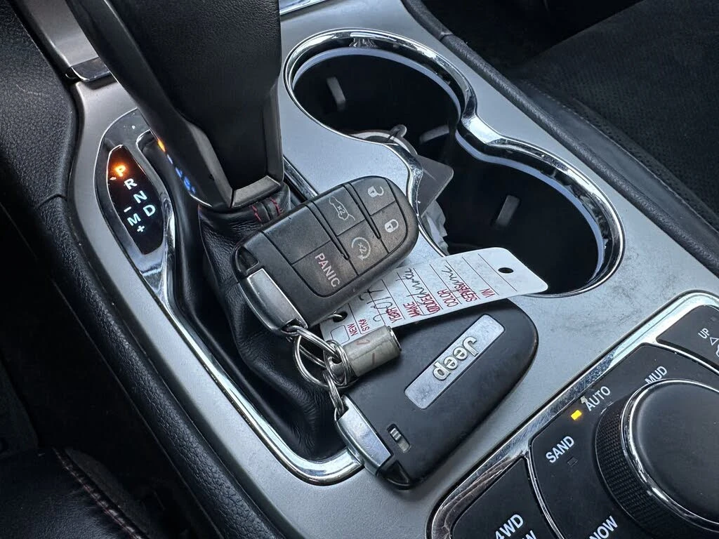 Jeep Grand cherokee TRAILHAWK* OFF ROAD PKG* PANO* CAMERA* HEATED&COOL, снимка 17 - Автомобили и джипове - 53749484