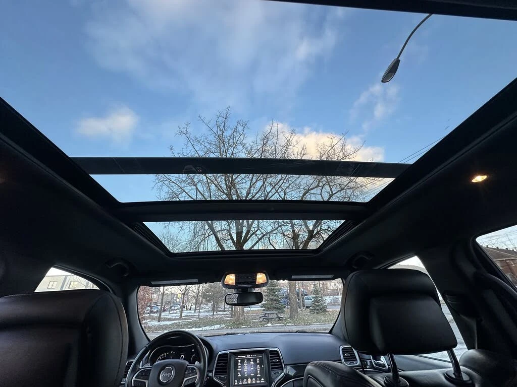 Jeep Grand cherokee TRAILHAWK* OFF ROAD PKG* PANO* CAMERA* HEATED&COOL, снимка 12 - Автомобили и джипове - 53749484