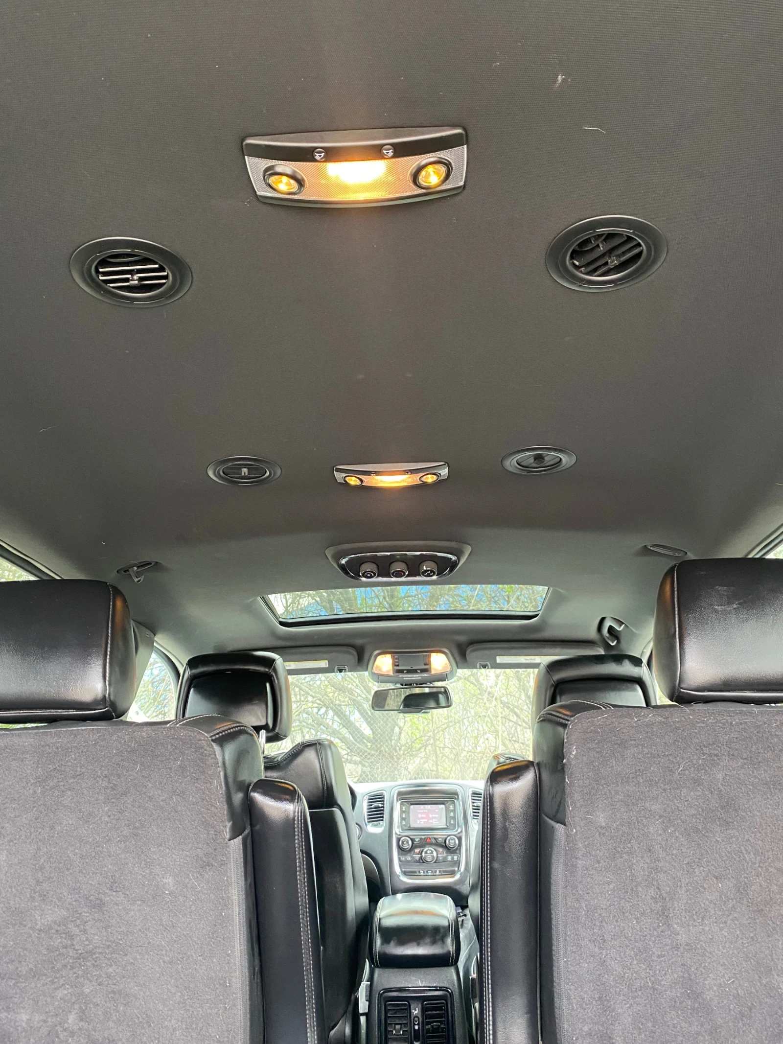 Dodge Durango 3.6/ SXT/ 2015, снимка 15 - Автомобили и джипове - 54150559