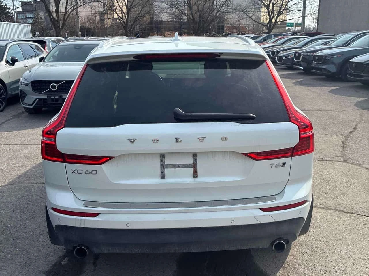 Volvo XC60 Momentum  CARFAX, снимка 4 - Автомобили и джипове - 54172252