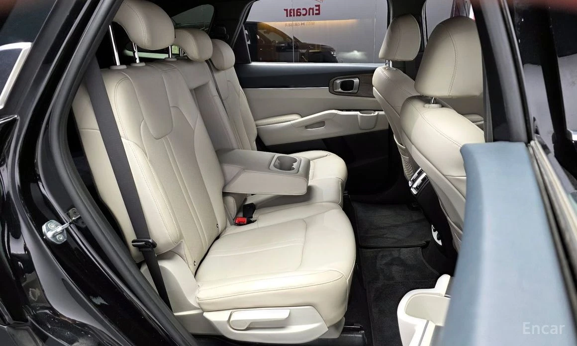 Kia Sorento, снимка 12 - Автомобили и джипове - 54396717