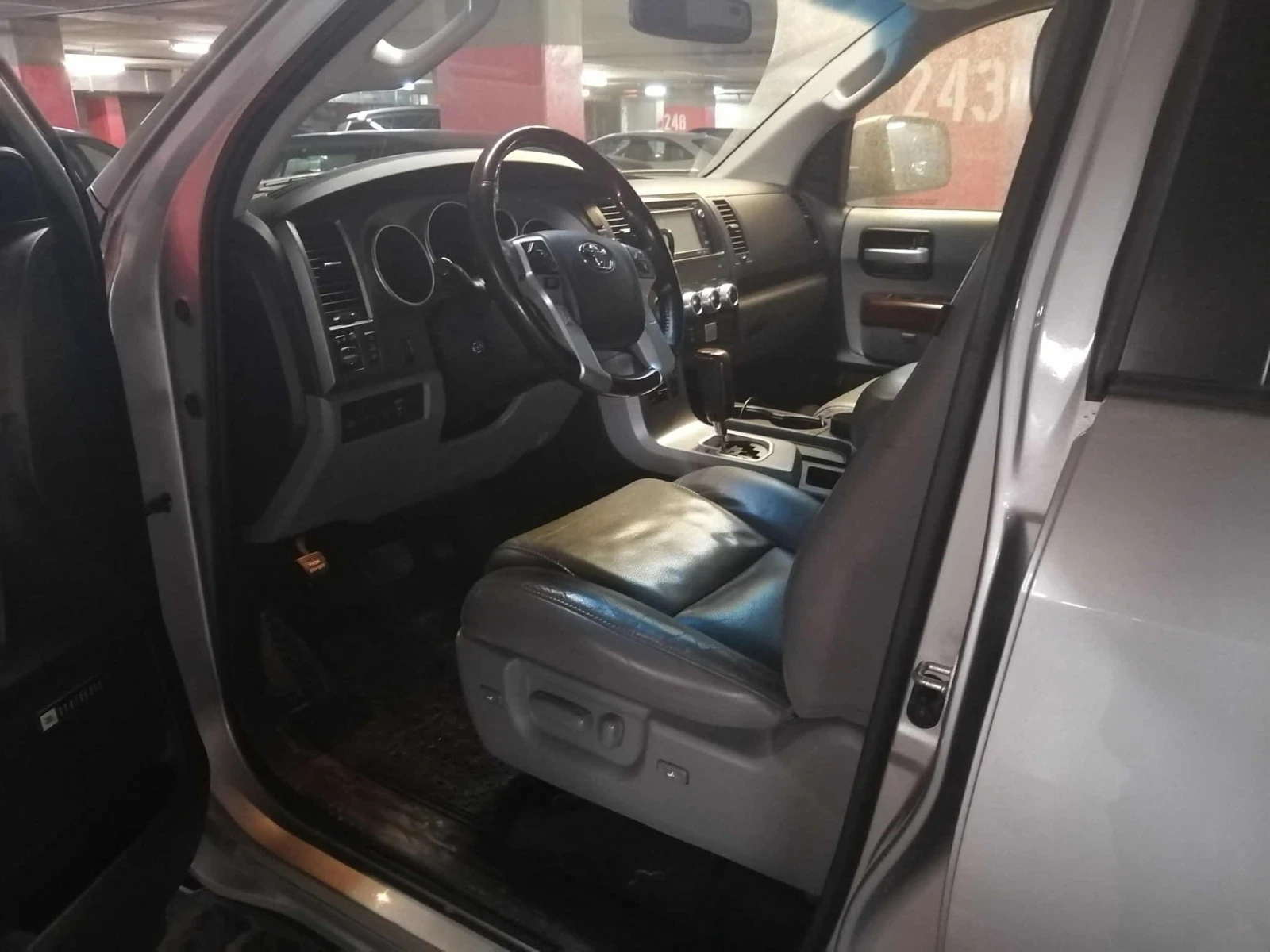 Toyota Sequoia PLATINUM * 4WD * 2016 * 59739KM * CARFAX * , снимка 5 - Автомобили и джипове - 54452015