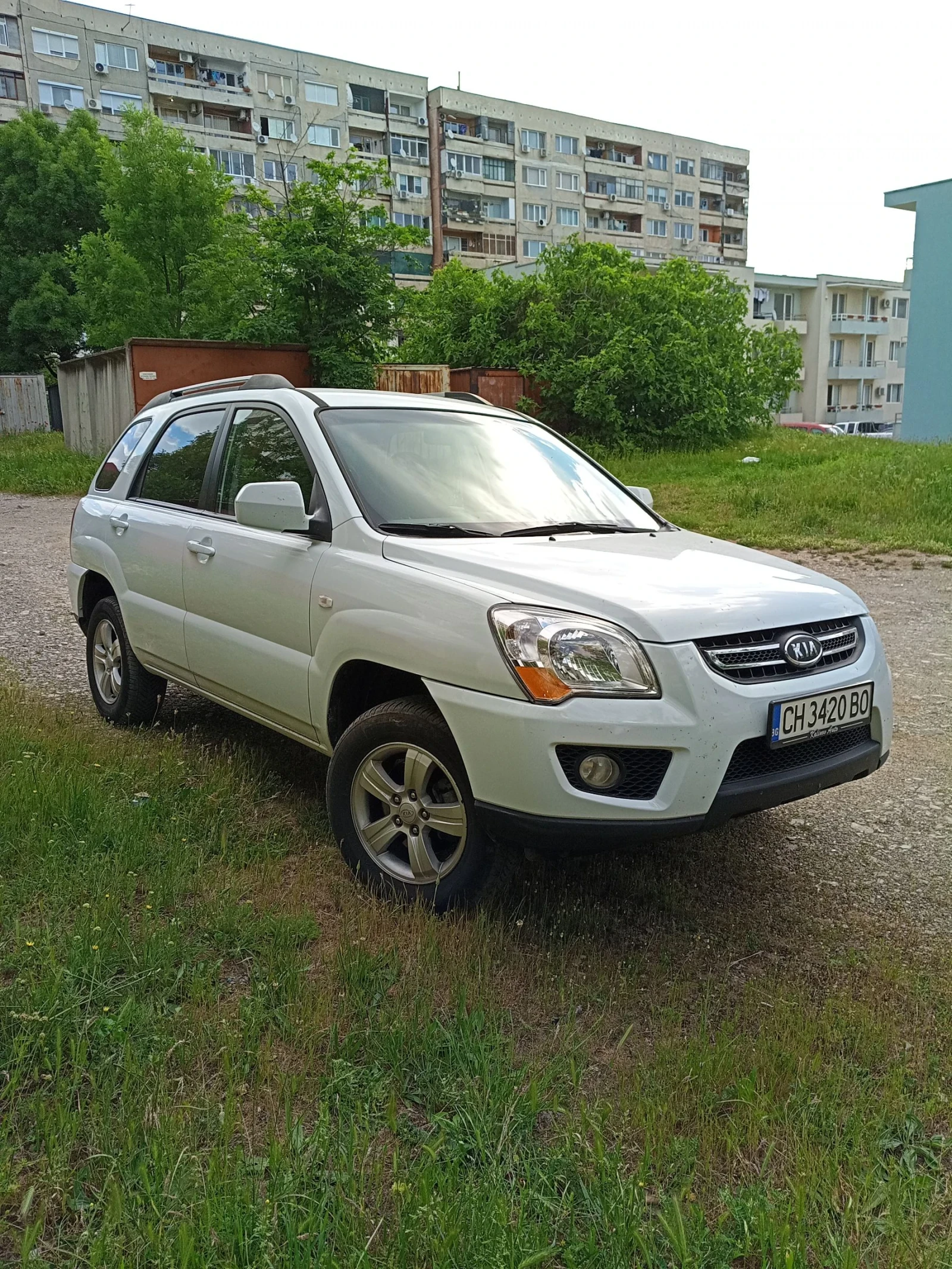 Kia Sportage С ГАЗ/ ОБСЛУЖЕНА!, снимка 2 - Автомобили и джипове - 54723893