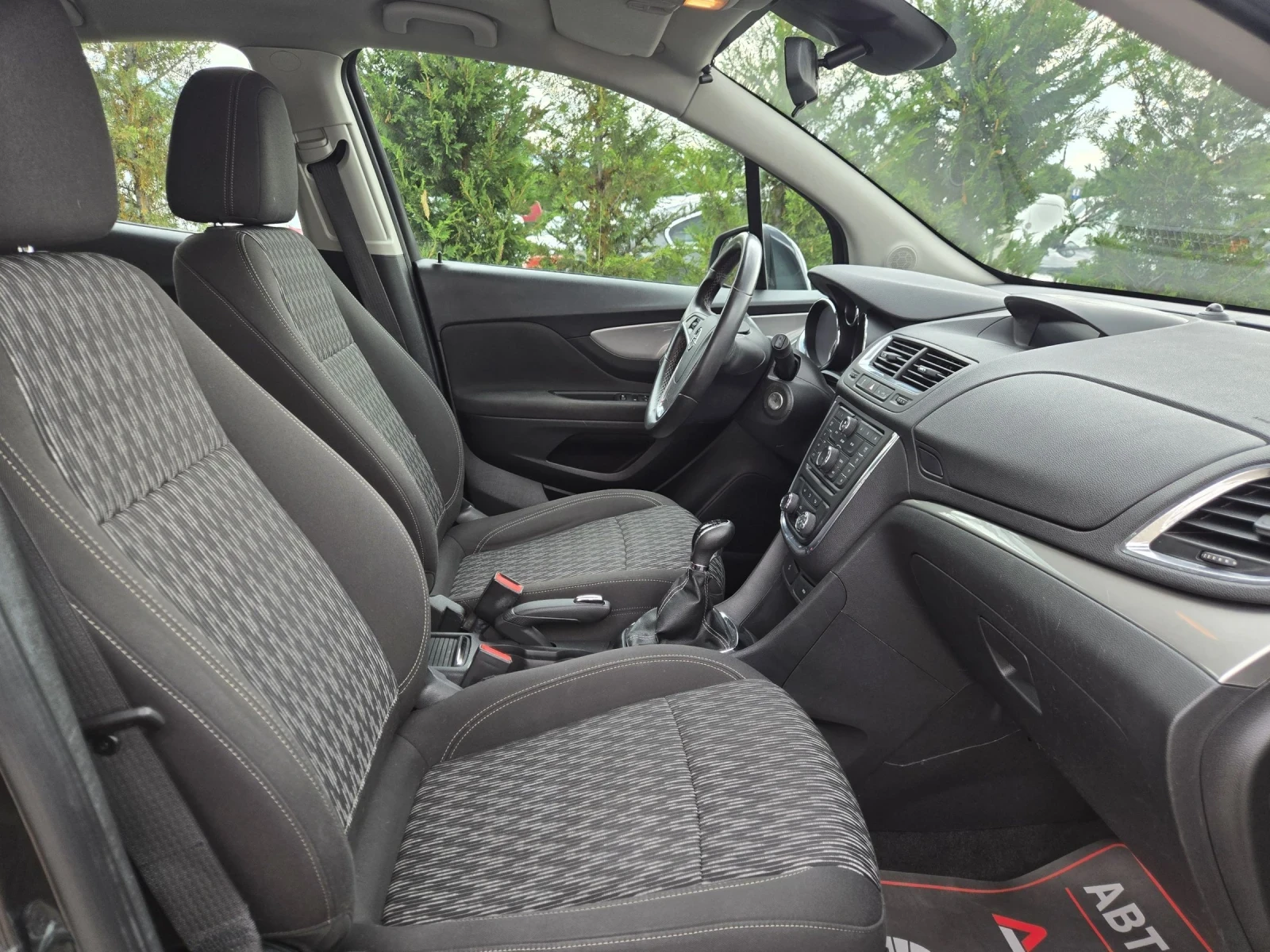 Opel Mokka 1.7CDTI-131кс= 113.000км= 4х4= 6ск= АВТОПИЛОТ, снимка 15 - Автомобили и джипове - 54742131