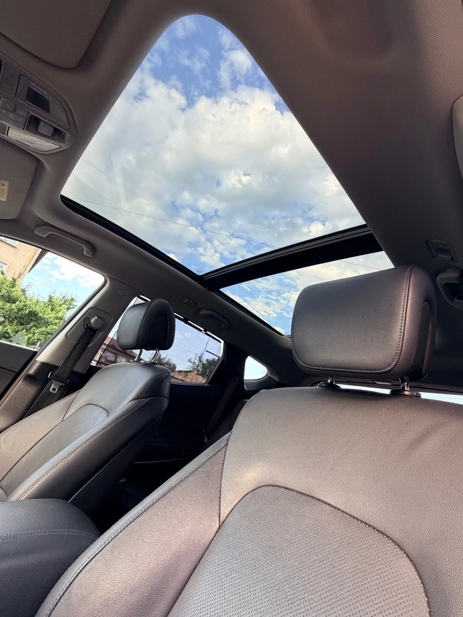 Hyundai Santa fe 2.2 CRDI VERTEX - Панорама-7 места-внос Швейцария, снимка 13 - Автомобили и джипове - 54747095