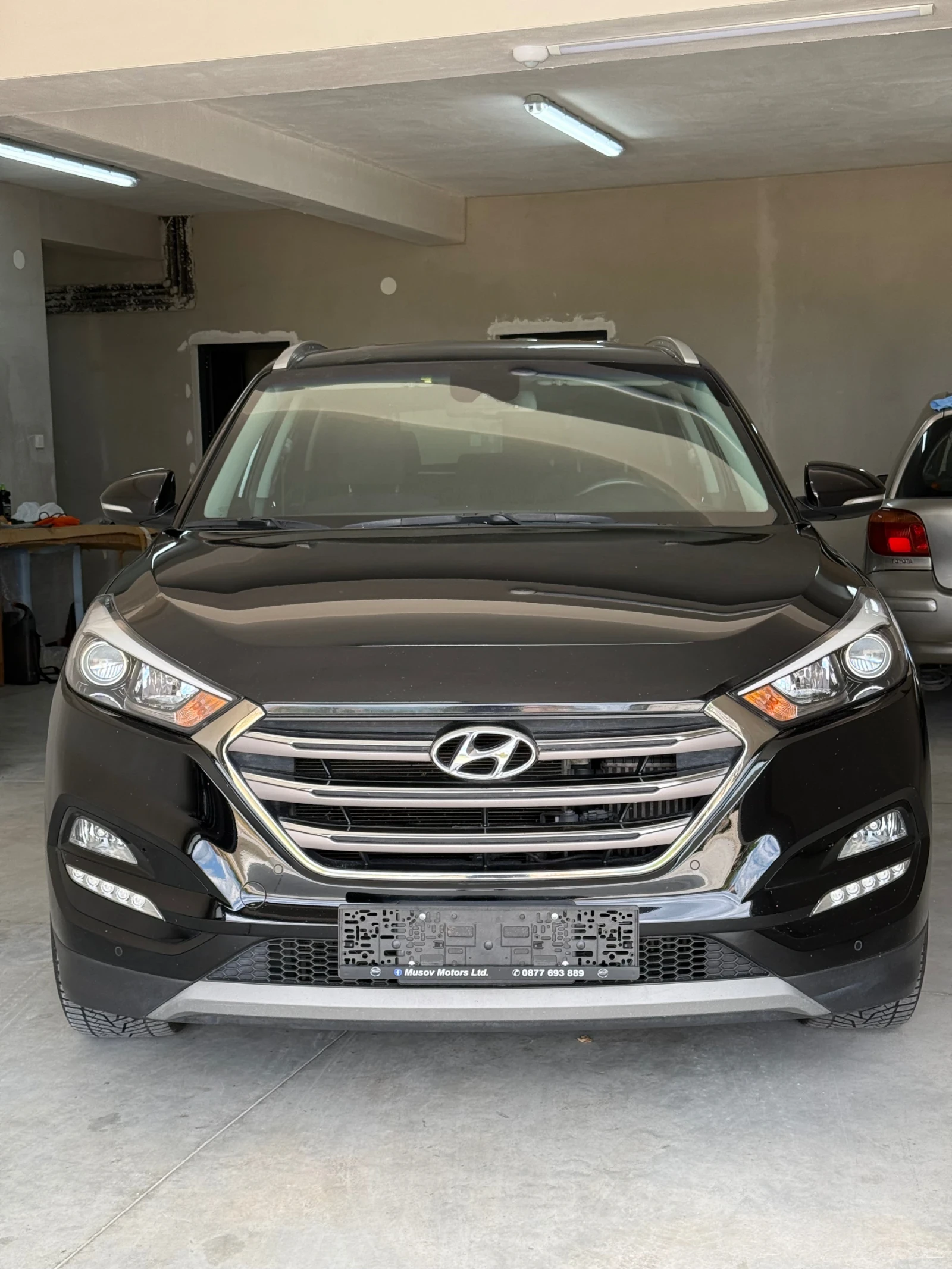 Hyundai Tucson 1.7CRDi Автоматик., снимка 5 - Автомобили и джипове - 54979135
