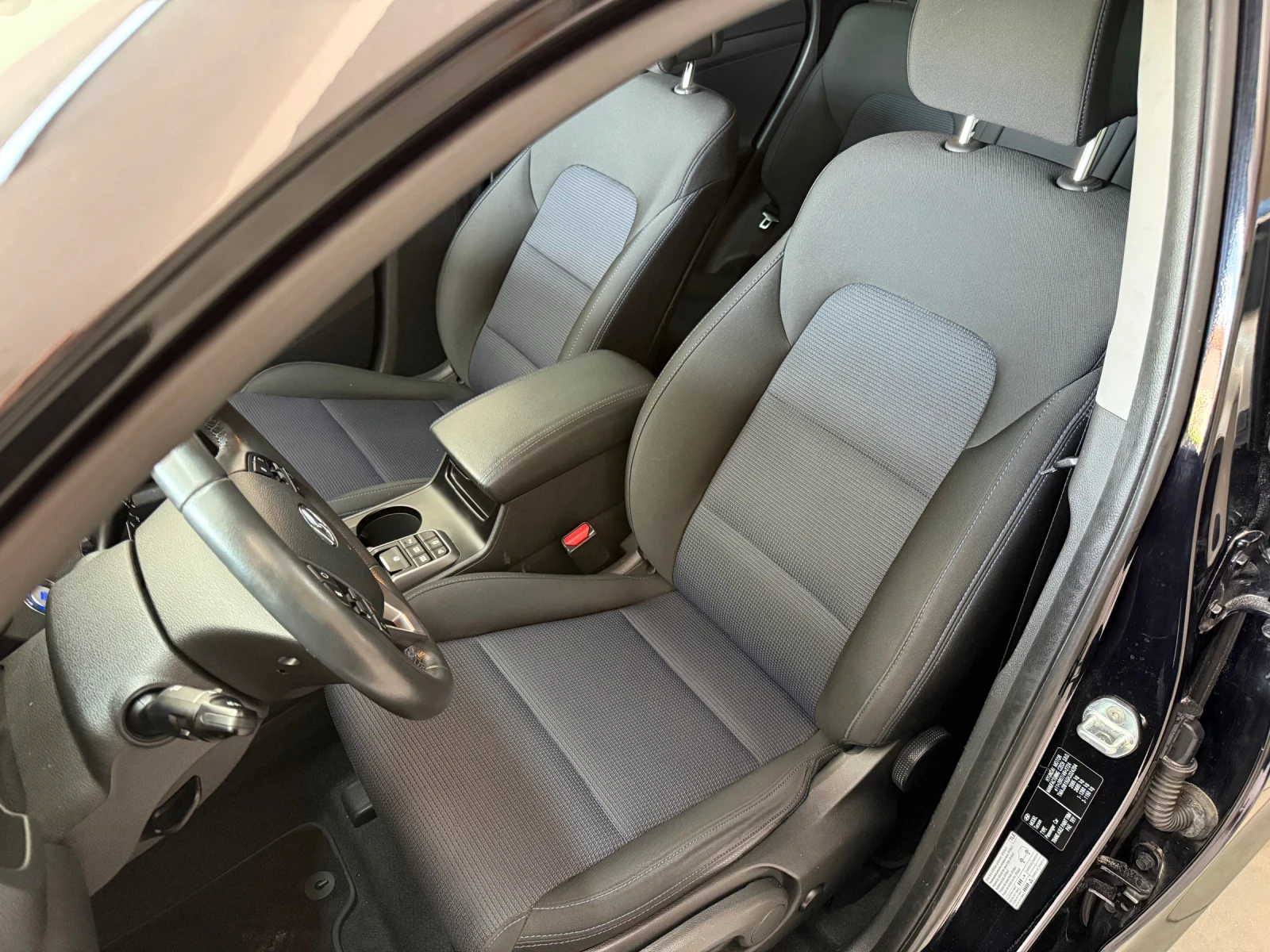 Hyundai Tucson 1.7CRDi Автоматик., снимка 10 - Автомобили и джипове - 54979135