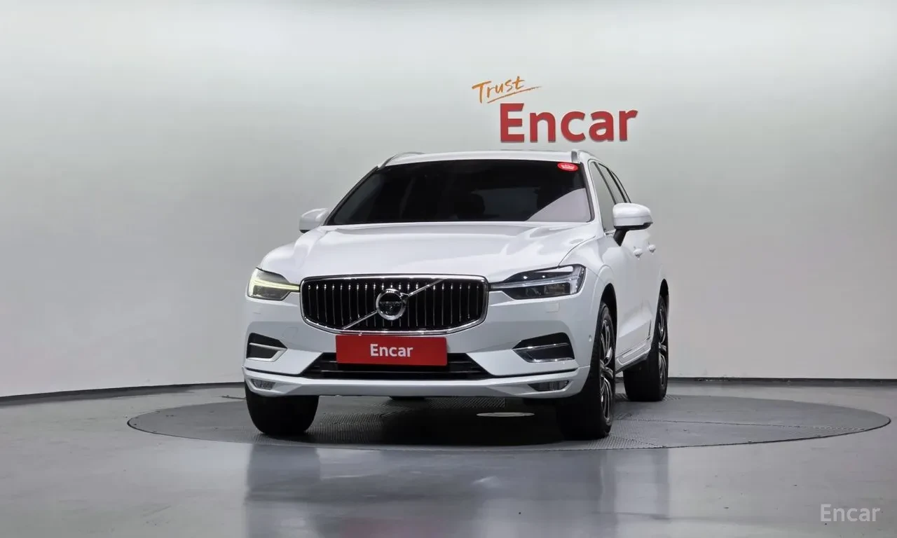 Volvo XC60 B5 INSCRIPTION | B&Wilkins | 360| HUD| БЕЗ ИНЦИДЕН, снимка 2 - Автомобили и джипове - 55727853