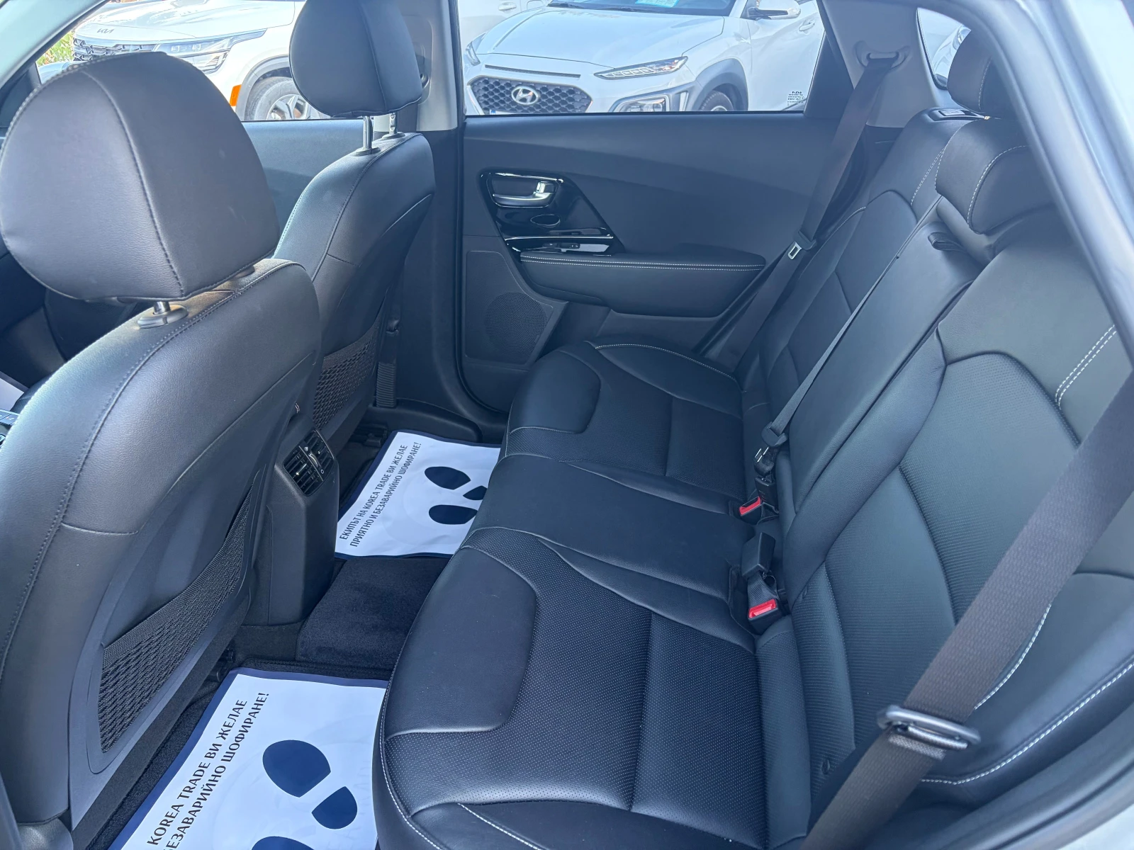 Kia Niro 64 kW, снимка 15 - Автомобили и джипове - 56305478
