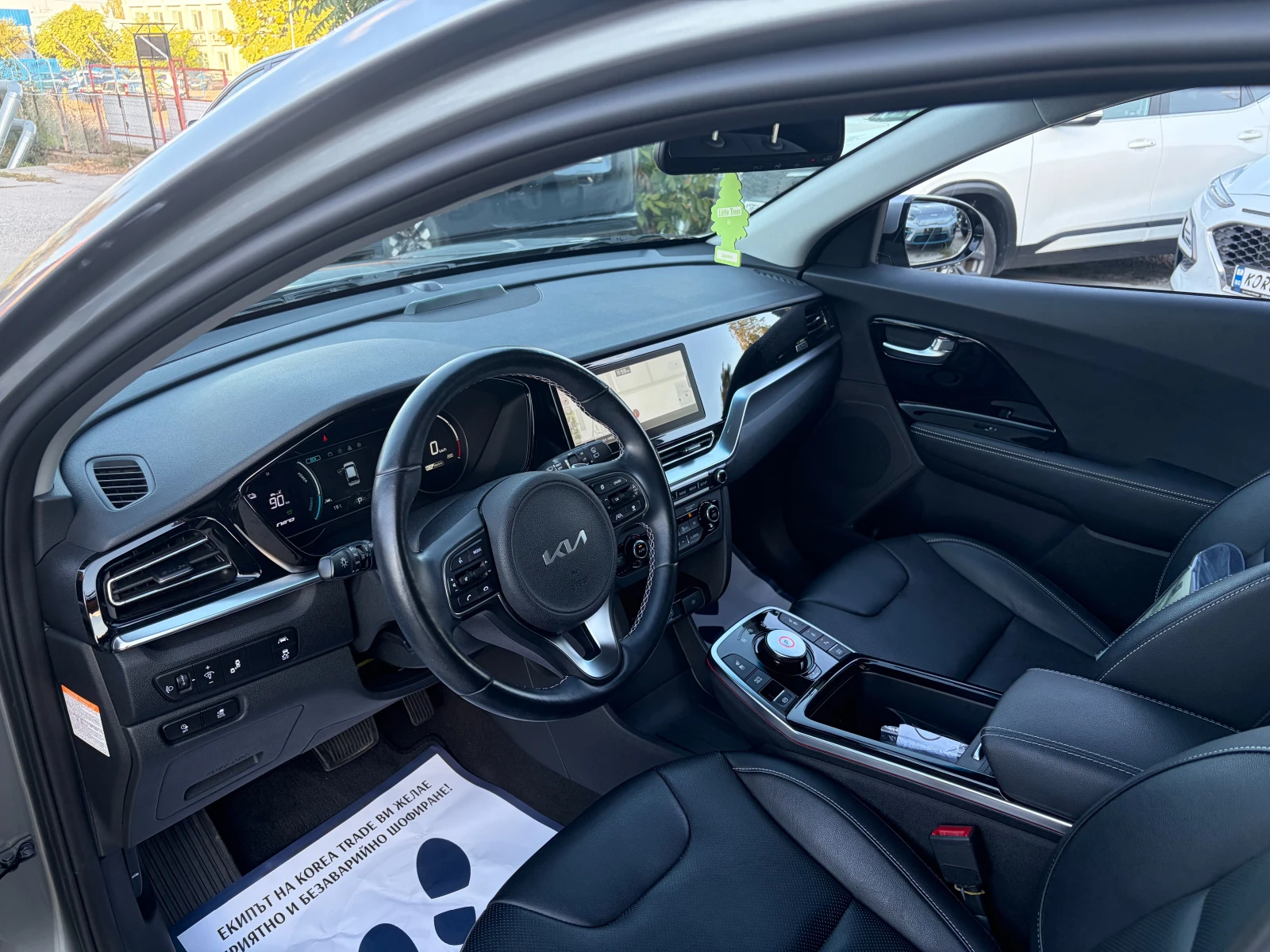 Kia Niro 64 kW, снимка 10 - Автомобили и джипове - 56305478