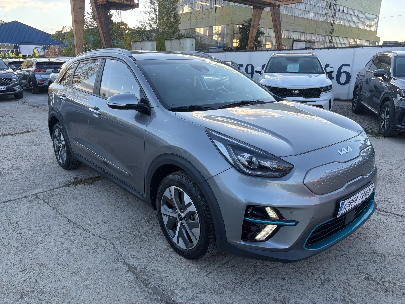 Kia Niro 64 kW, снимка 8 - Автомобили и джипове - 56305478