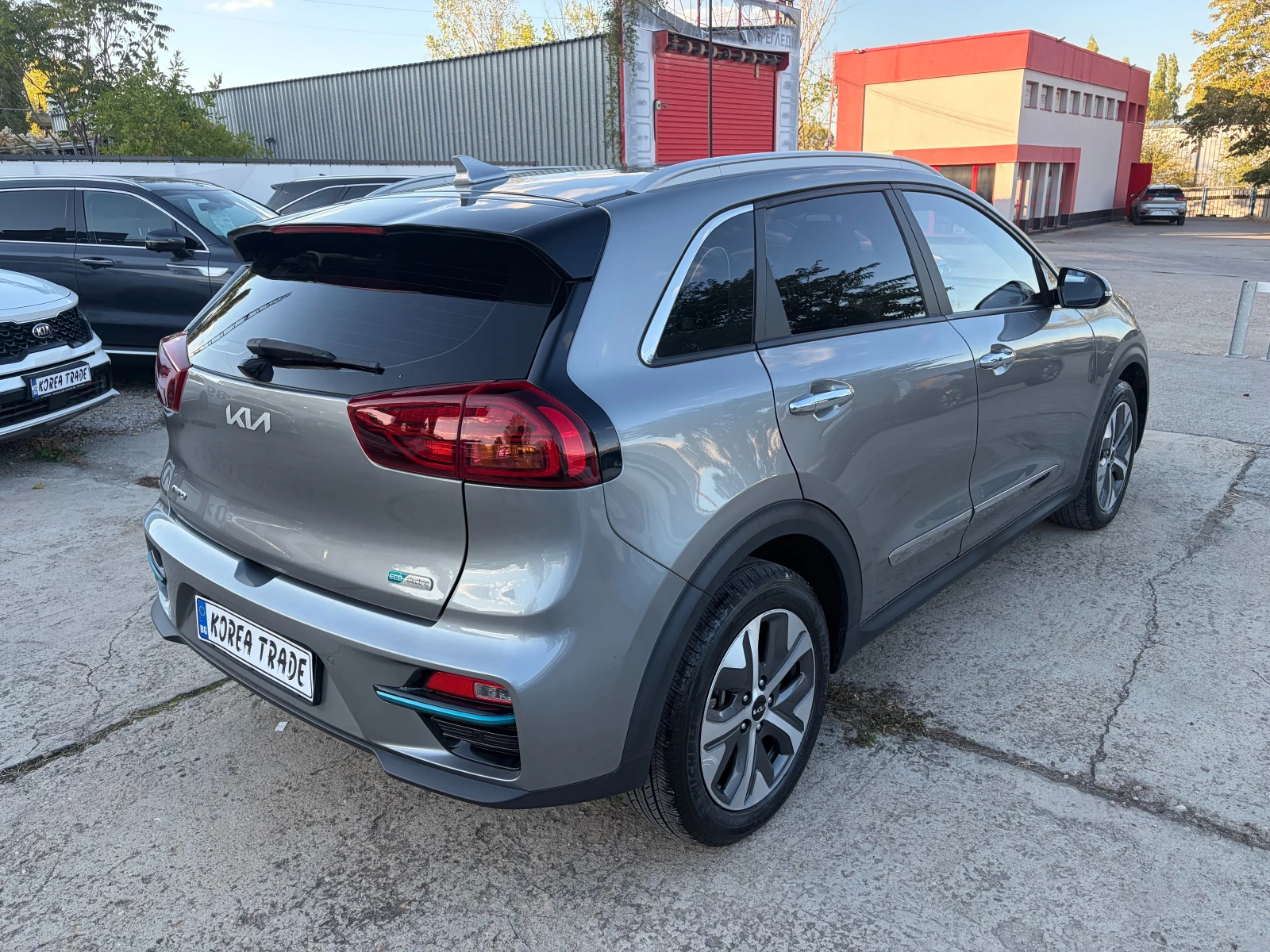 Kia Niro 64 kW, снимка 6 - Автомобили и джипове - 56305478