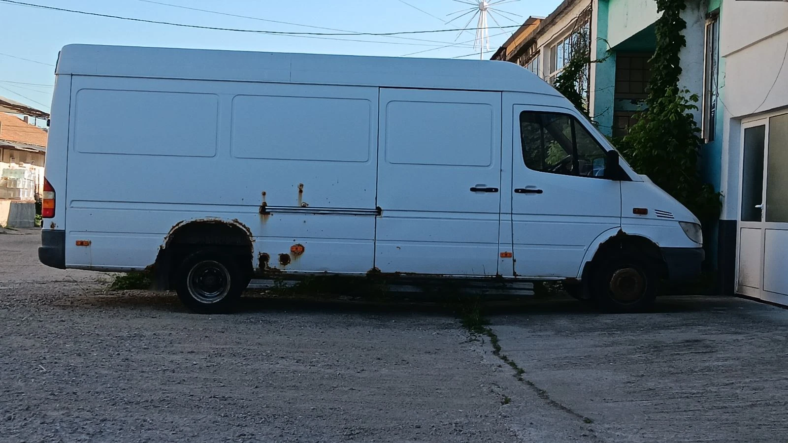 Mercedes-Benz Sprinter 411, снимка 2 - Бусове и автобуси - 54983019