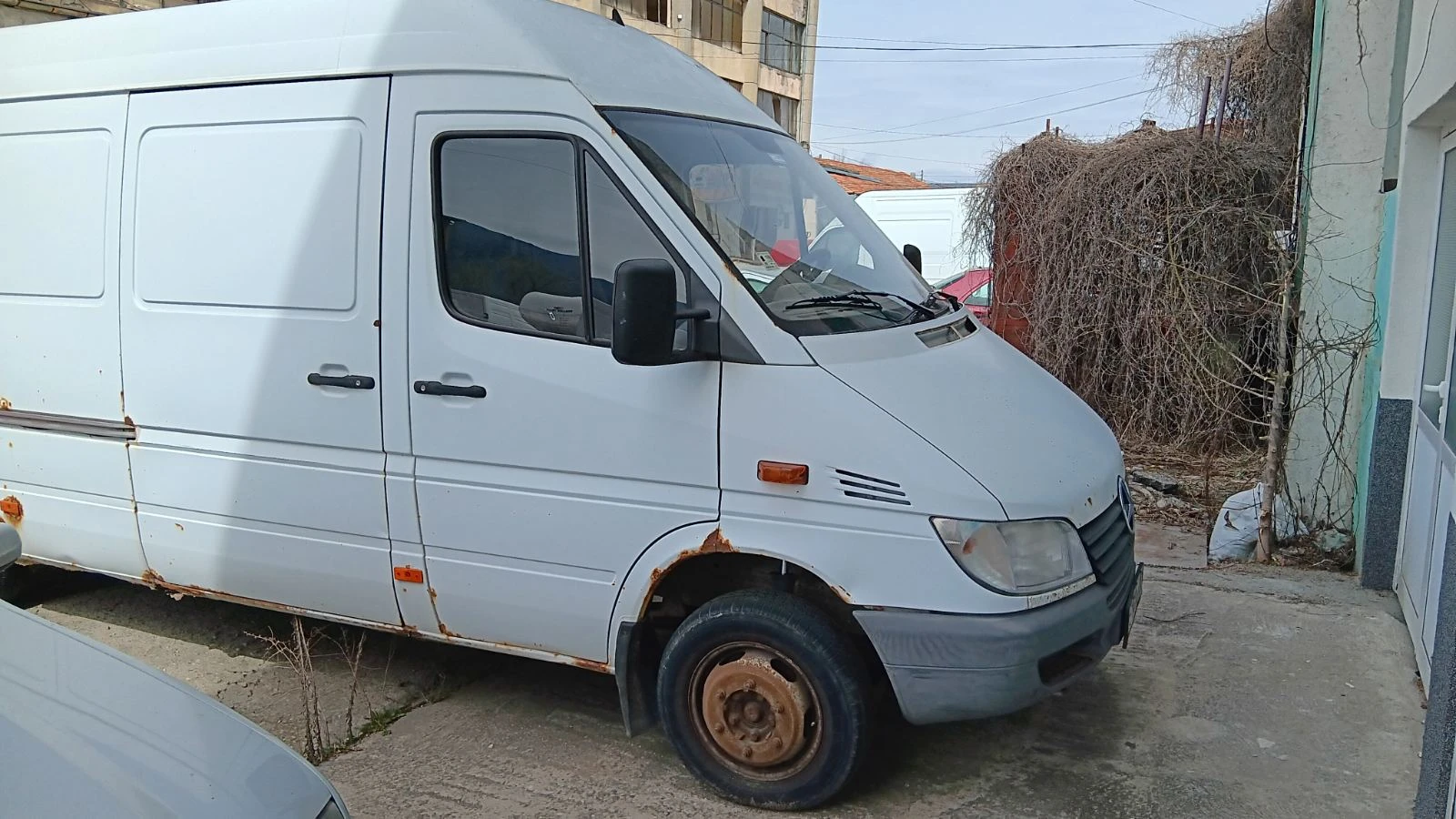 Mercedes-Benz Sprinter 411
