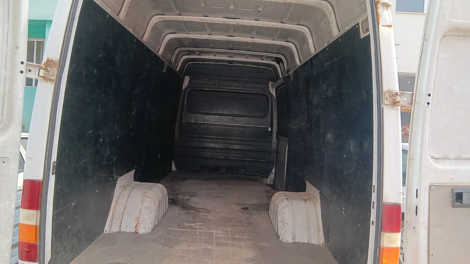 Mercedes-Benz Sprinter 411, снимка 5 - Бусове и автобуси - 54983019