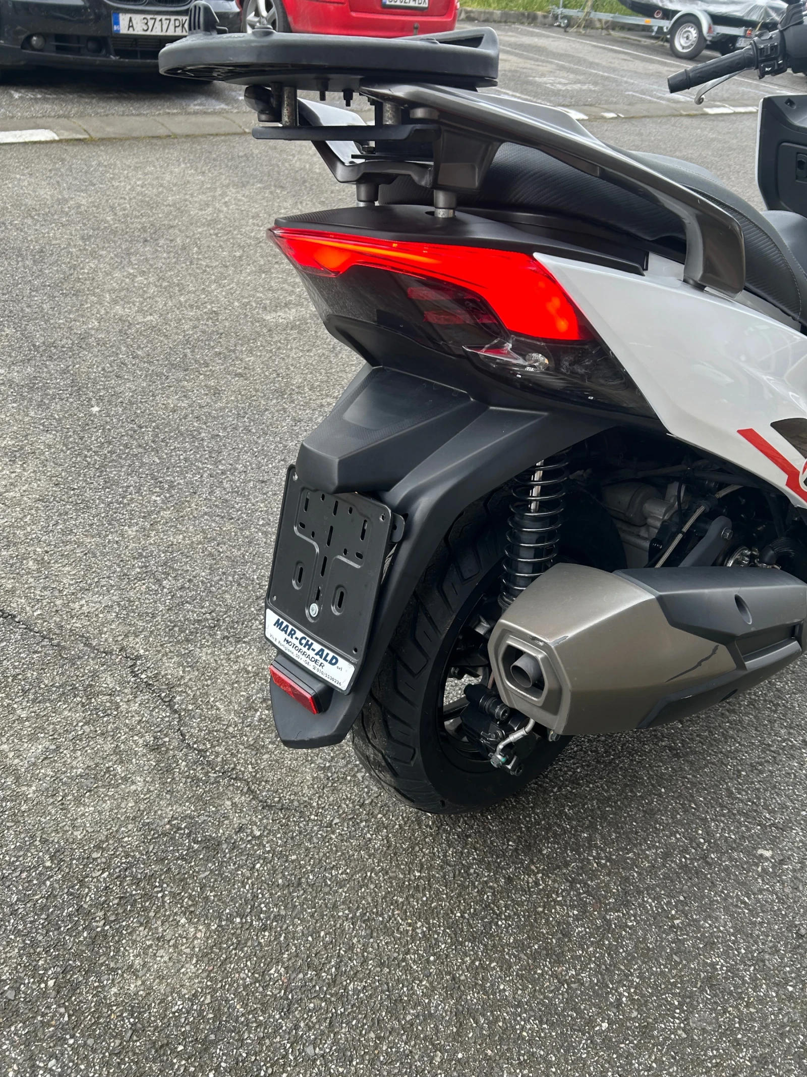 Kymco Downtown Crain gt 300, снимка 8 - Мотоциклети и мототехника - 54400768
