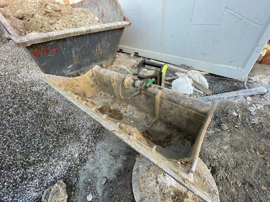 Багер Liebherr, снимка 5 - Индустриална техника - 53999709