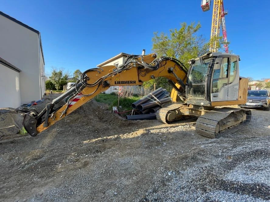 Багер Liebherr, снимка 4 - Индустриална техника - 53999709