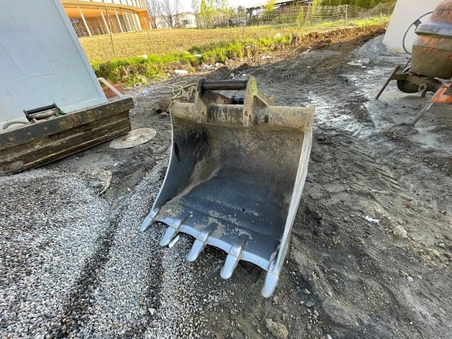 Багер Liebherr, снимка 6 - Индустриална техника - 53999709