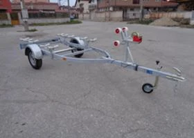 За автомобил Venitrailers за надувна лодка, снимка 3